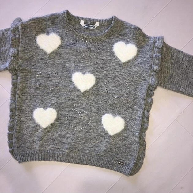 Dievčenský sveter so srdiečkami Mayoral šedý | Welcomebaby.sk