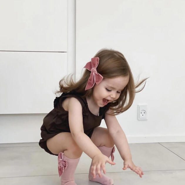 Veľká velvet mašľa do vlasov Cóndor staroružová pale pink | Welcomebaby.sk