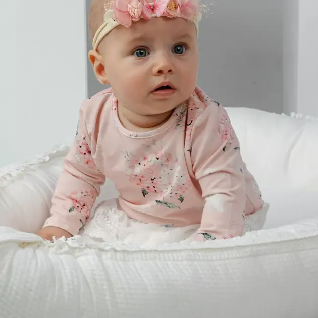 Dievčenská čelenka s motýľom a kvetmi Edna Jamiks ružová | Welcomebaby.sk