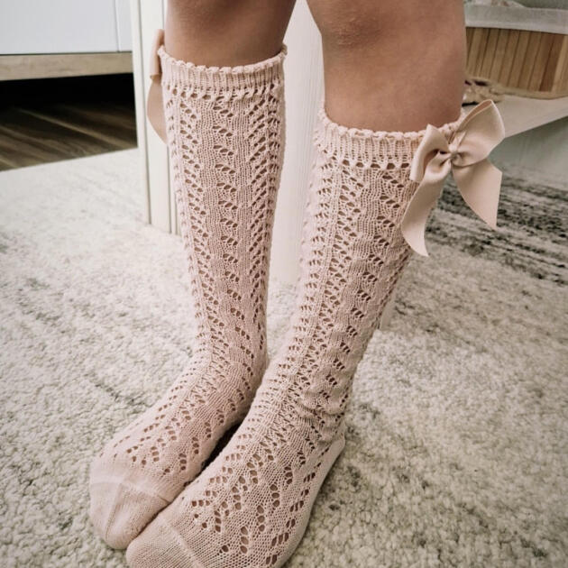 CÓNDOR Háčkované podkolienky nude telové ružové so saténovou mašľou Perle openwork knee high socks 2519 | Welcomebaby.sk