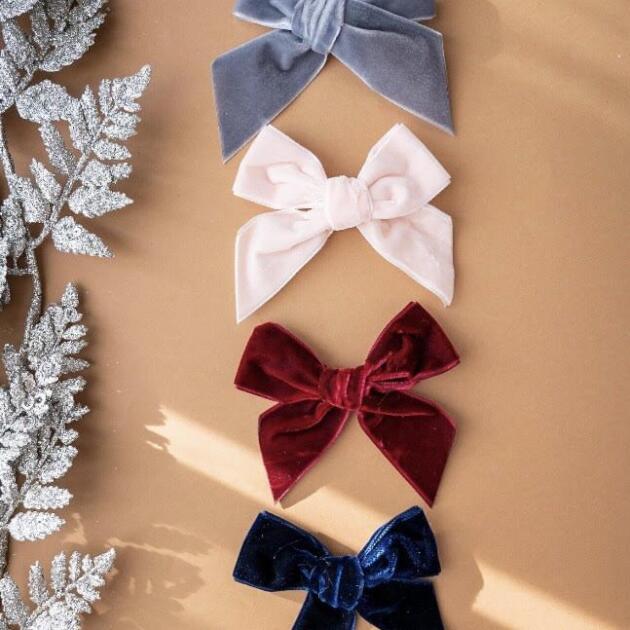 Veľká velvet mašľa do vlasov Cóndor sivá | Welcomebaby.sk