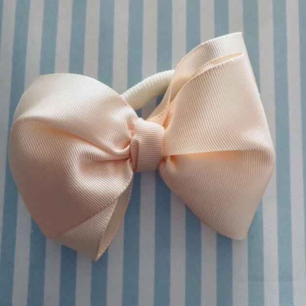 SIENA Gumička do vlasov s mašľou krémová Faya ribbon hairbow cream | Welcomebaby.sk