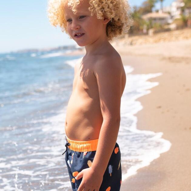 MAYORAL Plavky chlapčenské so vzorom tmavomodré Swim shorts with print dark blue 3686 | Welcomebaby.sk