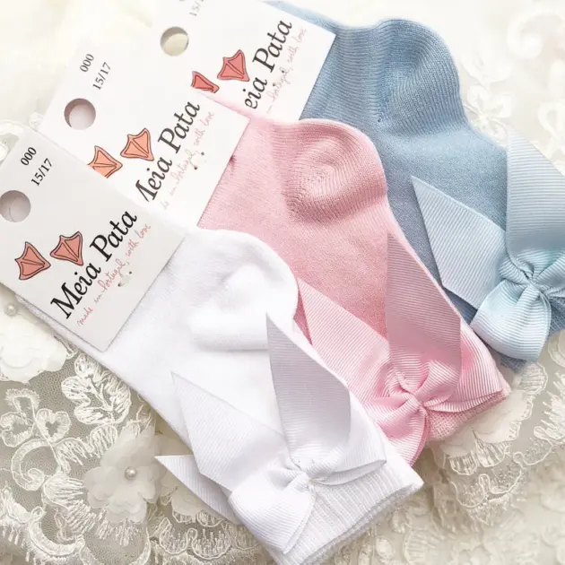 MEIA PATA Hladké podkolienky biele s mašľou Knee high socks with bow white | Welcomebaby.sk